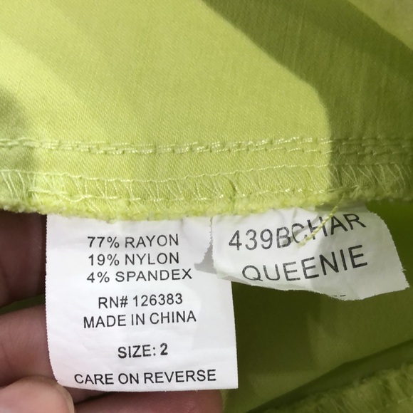 EURO ‘Queenie’ Pull-On Crop Pants w Stretch and Crystal Embellishments - Picture 3 of 8